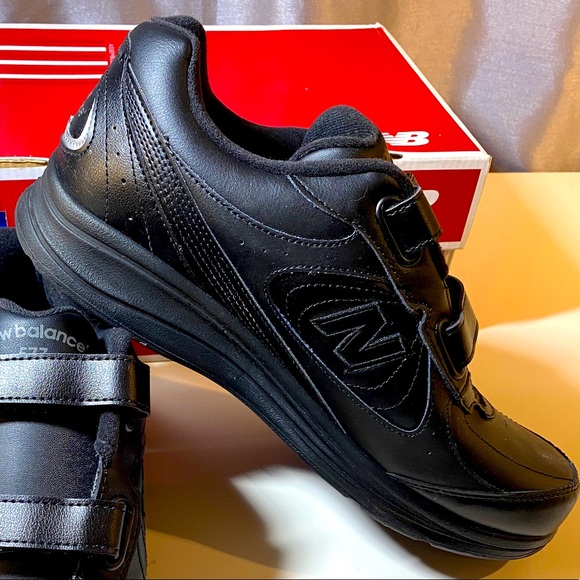 New Balance Walking Shoes Sneakers Black WIDE Velcro Size 12 2E XWIDE NEW IN BOX - Picture 1 of 15